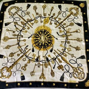 Vintage Authentic Hermès Silk Scarf 90cm Les Clefs Keys